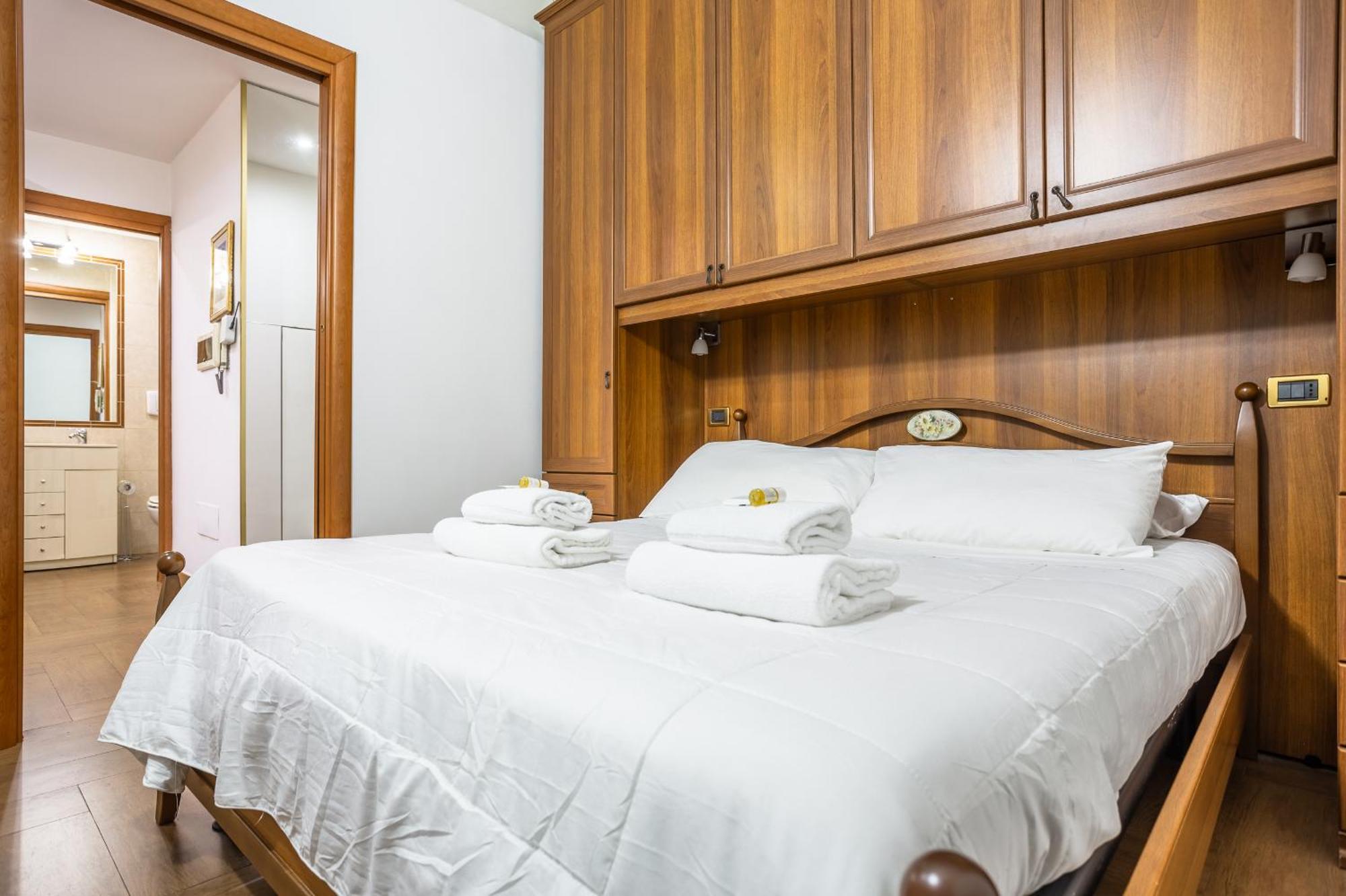 Portside Aparthotel Rome Exterior photo